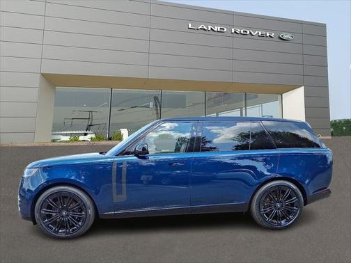 2025 Land Rover Range Rover P530 SE 7 Seat