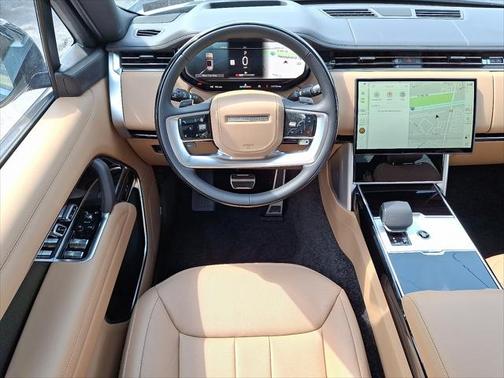 2025 Land Rover Range Rover P530 SE 7 Seat