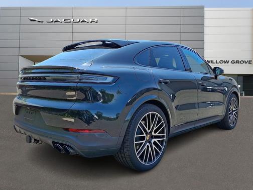 2024 Porsche Cayenne S