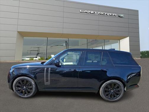 2025 Land Rover Range Rover P530 SE