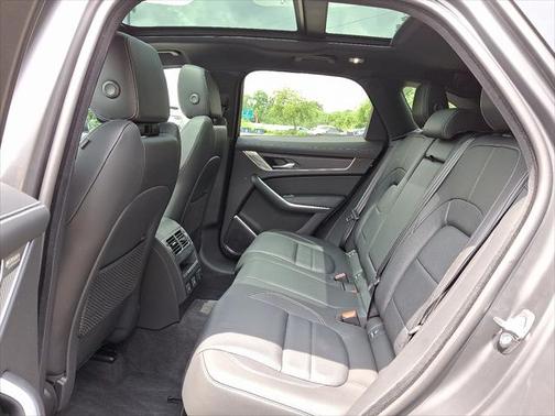 2025 Jaguar F-PACE R-Dynamic S P250 AWD Automatic