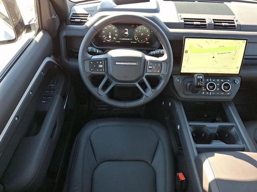 2026 Land Rover Defender P400 X-Dynamic SE