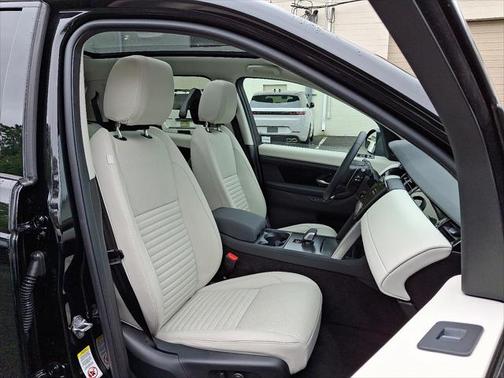 2024 Land Rover Discovery Sport Core S