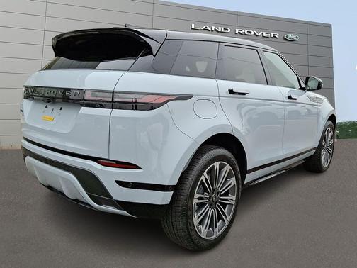 2026 Land Rover Range Rover Evoque Dynamic SE