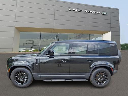 Santorini Black Metallic 2026 Land Rover Defender P300 S