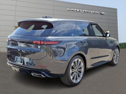 2025 Land Rover Range Rover Sport SE