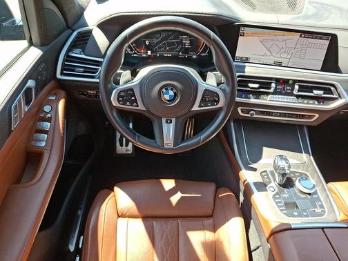 Black Sapphire Metallic 2021 BMW X7 xDrive40i