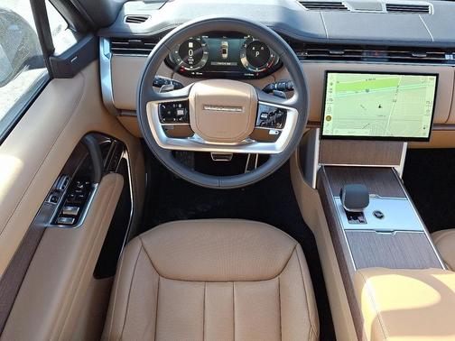 2026 Land Rover Range Rover P400 SE 7 Seat