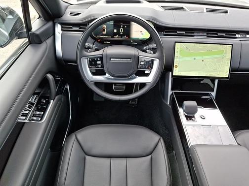 2026 Land Rover Range Rover P530 SE 7 Seat