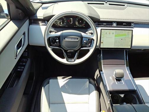 2026 Land Rover Range Rover Velar P250 SE R-Dynamic