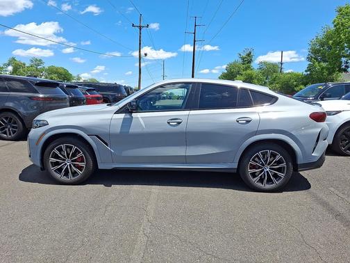 Brooklyn Grey Metallic 2025 BMW X6 M60i