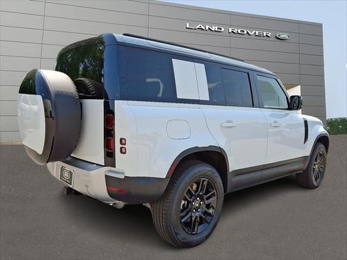 2025 Land Rover Defender 110 P300