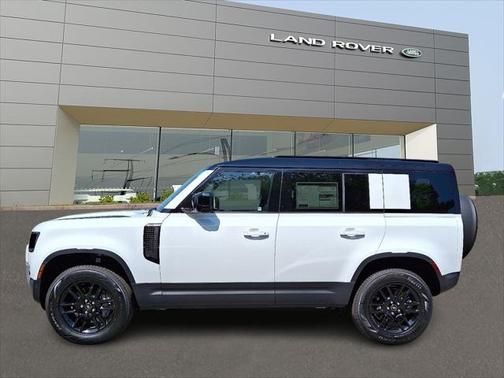 2025 Land Rover Defender 110 P300