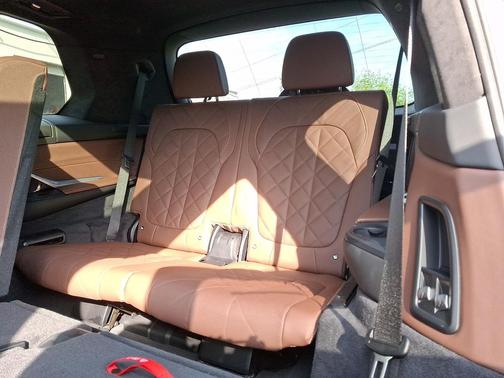 Brooklyn Grey Metallic 2024 BMW X7 xDrive40i