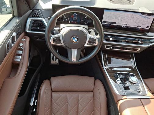 Brooklyn Grey Metallic 2024 BMW X7 xDrive40i