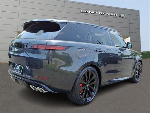 2025 Land Rover Range Rover Sport SE