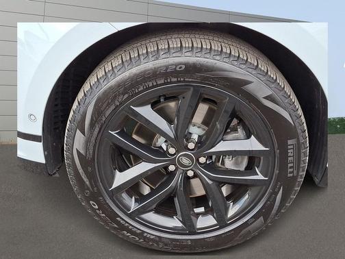 2026 Land Rover Range Rover Velar P250 SE R-Dynamic