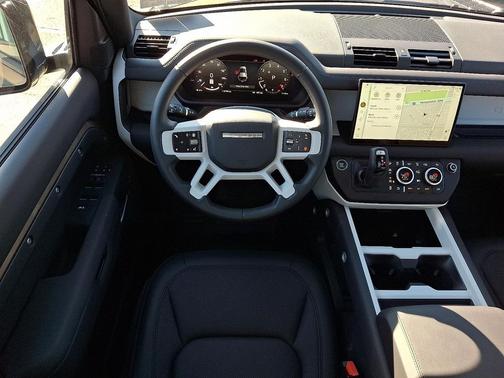 2025 Land Rover Defender 110 P400 S