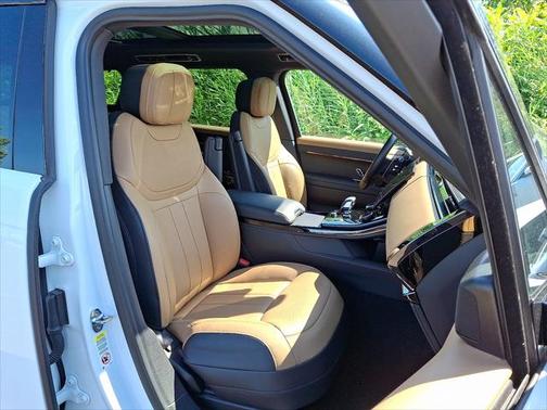 2023 Land Rover Range Rover Sport SE