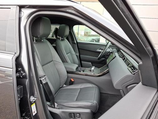 2026 Land Rover Range Rover Velar P400 Dynamic SE