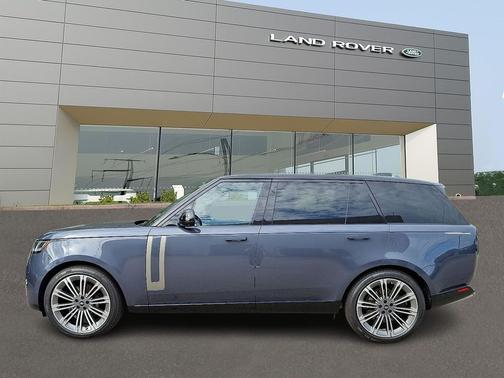 2025 Land Rover Range Rover P400 SE 7 Seat