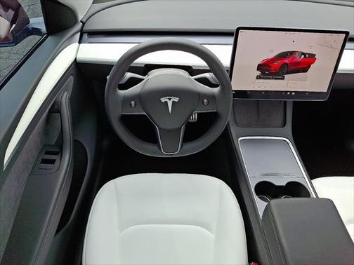 2024 Tesla Model Y Performance Dual Motor All-Wheel Drive