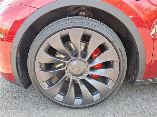 2024 Tesla Model Y Performance Dual Motor All-Wheel Drive