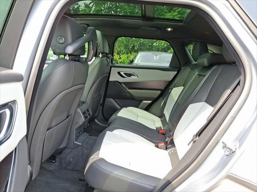 2026 Land Rover Range Rover Velar P250 SE R-Dynamic