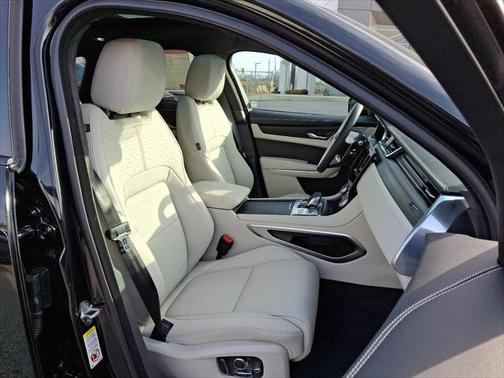 2025 Jaguar F-PACE R-Dynamic S P400 AWD Automatic
