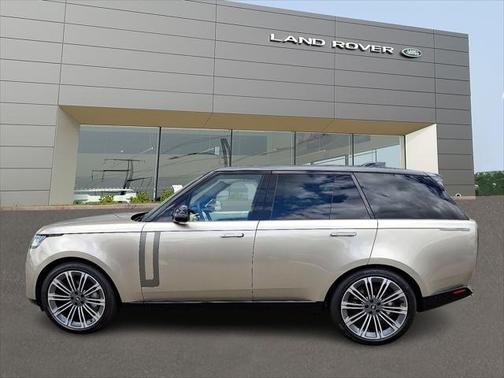 2025 Land Rover Range Rover P530 SE