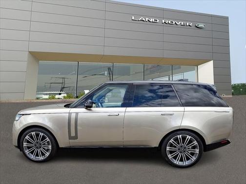 2025 Land Rover Range Rover P530 SE