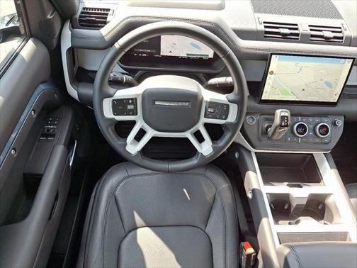 2025 Land Rover Defender 90 P300 S