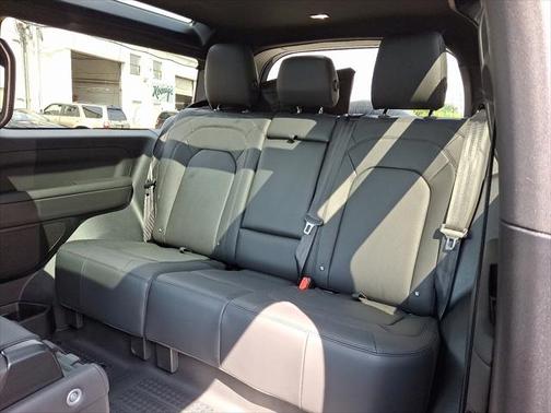 2025 Land Rover Defender 90 P300 S