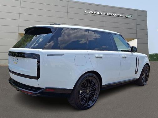 2025 Land Rover Range Rover P400 SE