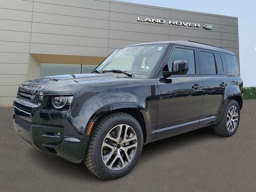 Santorini Black Metallic 2026 Land Rover Defender P400 X-Dynamic SE