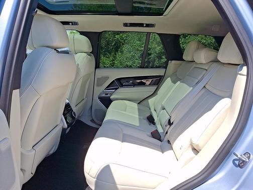 Petrolix Blue SV Bespoke Ultra Metallic Gloss - 1FP 2025 Land Rover Range Rover P550e SE