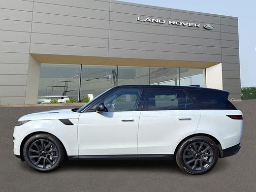2026 Land Rover Range Rover Sport SE
