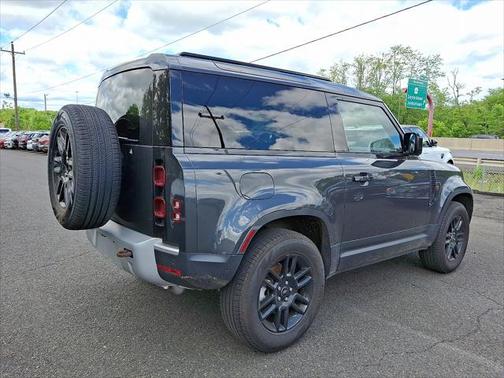 2024 Land Rover Defender 90 P300 S