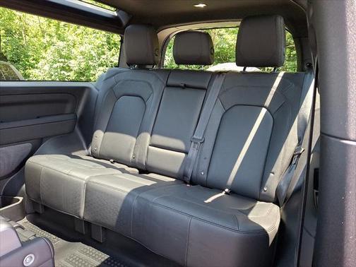 2024 Land Rover Defender 90 P300 S