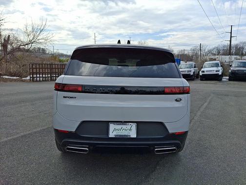 2023 Land Rover Range Rover Sport SE