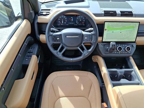 Santorini Black Metallic 2026 Land Rover Defender P400 X-Dynamic SE