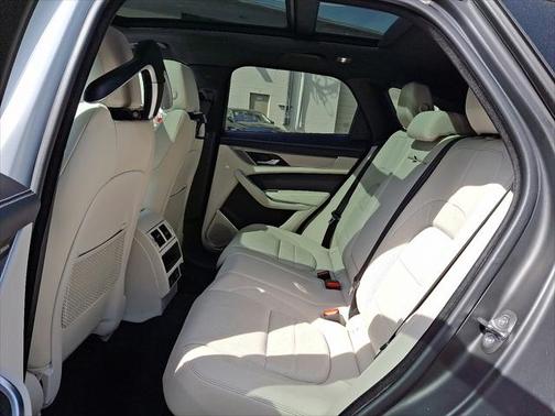 2025 Jaguar F-PACE R-Dynamic S P250 AWD Automatic