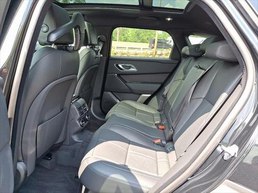 2026 Land Rover Range Rover Velar P400 Dynamic SE