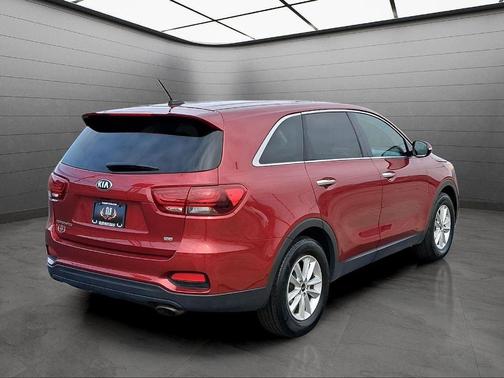 2020 Kia Sorento LX