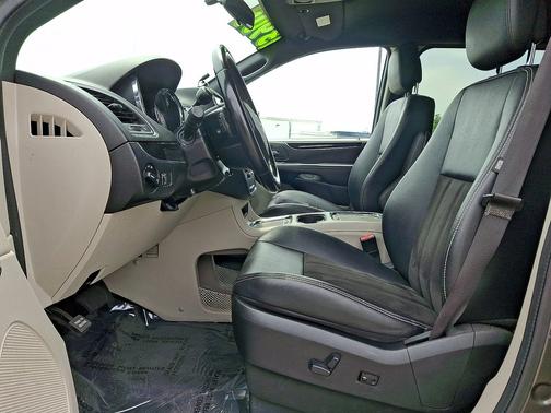 Granite Pearlcoat 2020 Dodge Grand Caravan SXT Wagon