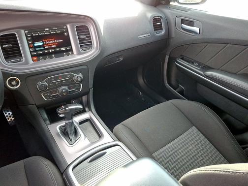 Pitch Black Clearcoat 2023 Dodge Charger R/T RWD