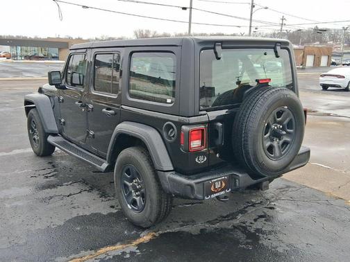 2023 Jeep Wrangler Sport