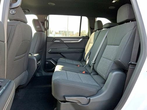 Summit White 2026 GMC Acadia AWD 4dr Elevation