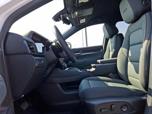 Summit White 2026 GMC Terrain AWD 4dr AT4