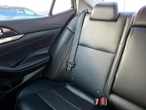 Deep Blue Pearl 2023 Nissan Maxima SV CVT